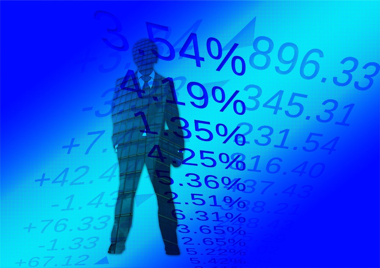 當下電影市場繁榮與挑戰(zhàn)，電影行情深度解析