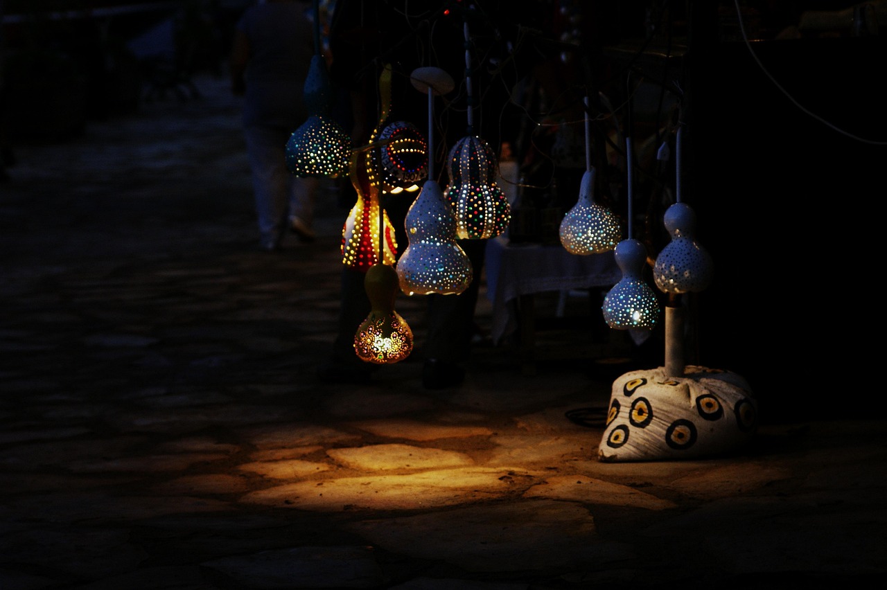 紅夜與電影，光影藝術(shù)的探索之旅