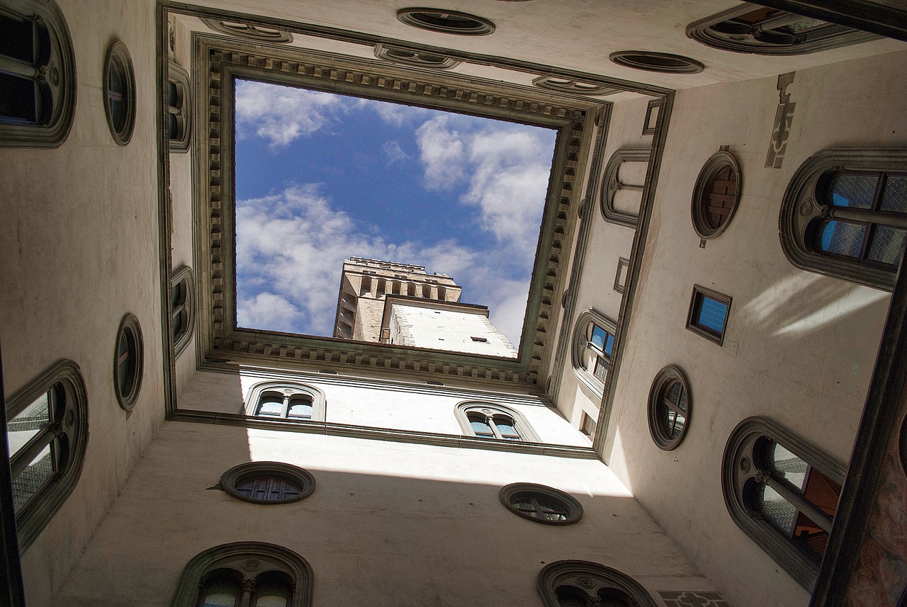 摩托羅拉V3上市價格回顧，歷史變遷與未來展望