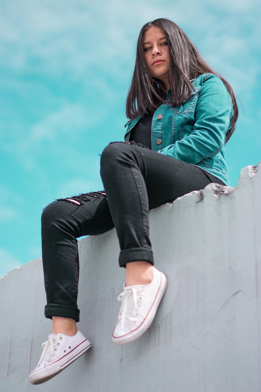 最新女性風(fēng)采，獨(dú)立自信，魅力四射的時(shí)尚風(fēng)采