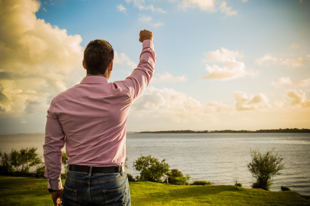 試婚老公的深情守護，寵愛到底的旅程