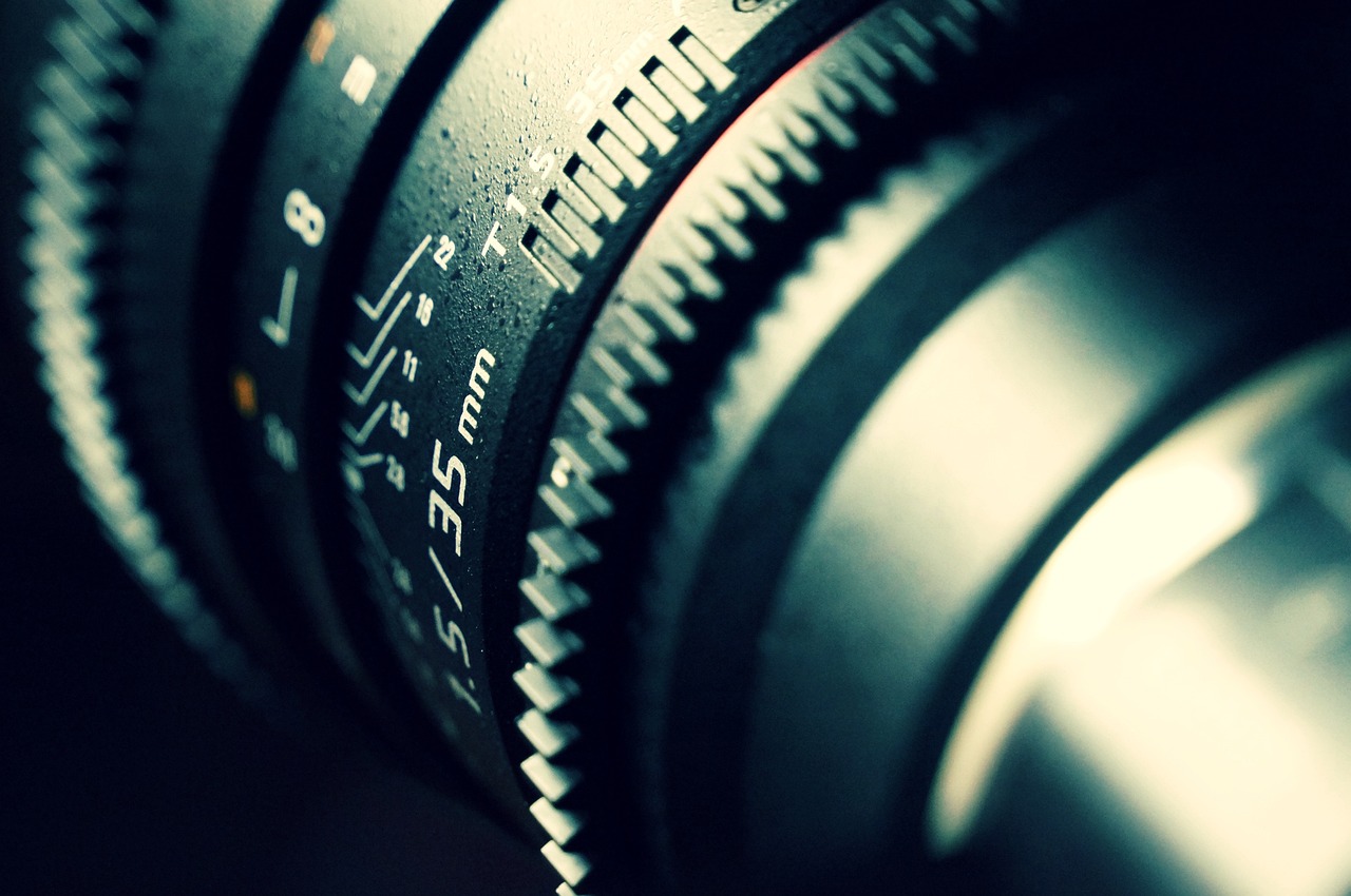 電影票房分成比例的深度解析與影響探討，揭秘行業(yè)背后的秘密！