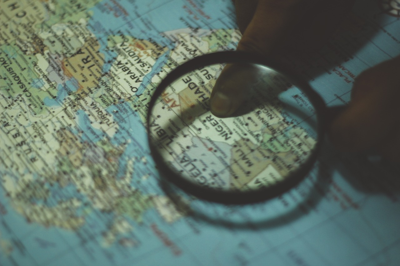 南江B股最新動態(tài)，市場走勢、行業(yè)趨勢與公司戰(zhàn)略調(diào)整的綜合解析