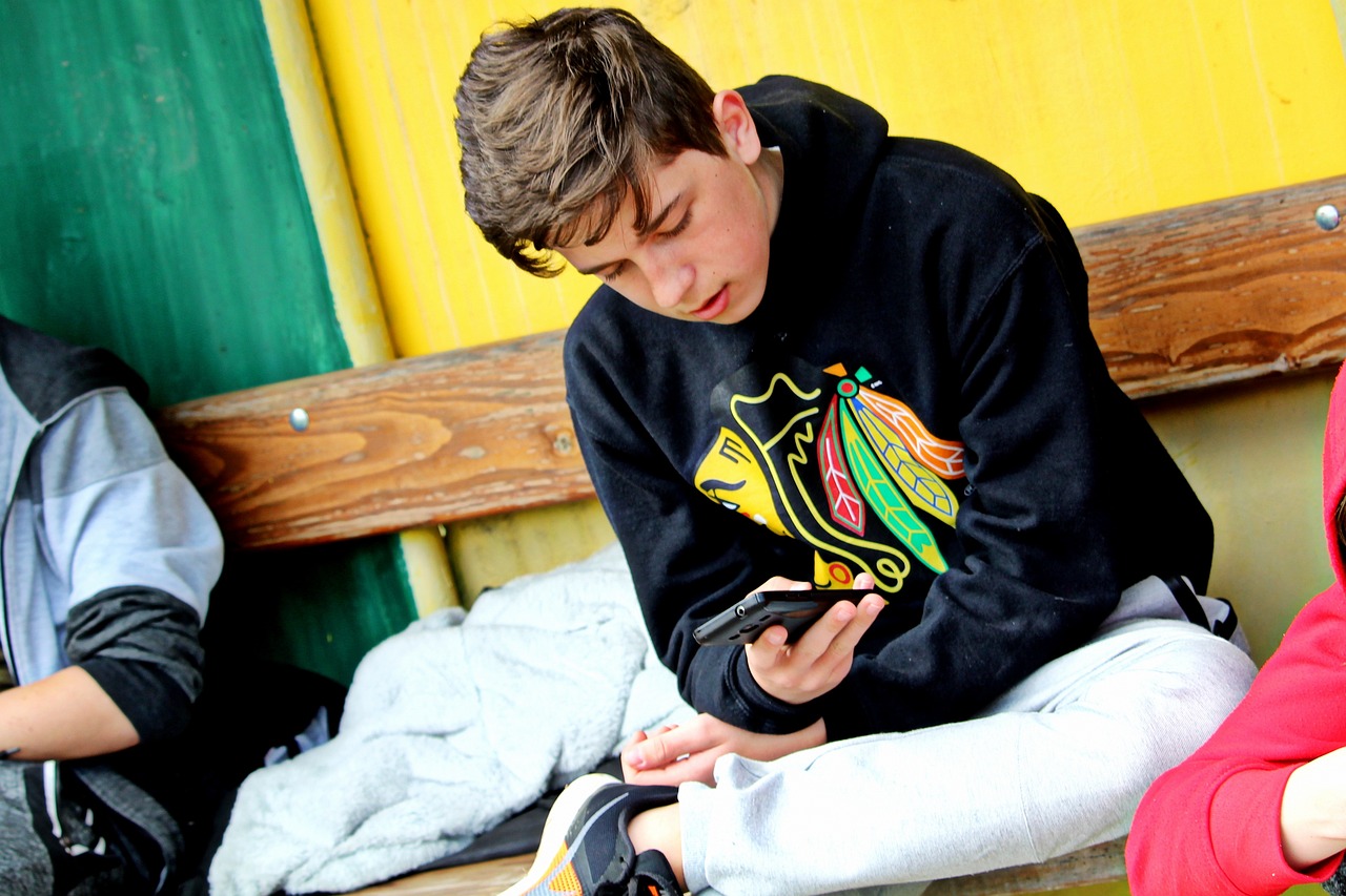 男明星腹毛，魅力與爭(zhēng)議并存的現(xiàn)象探究