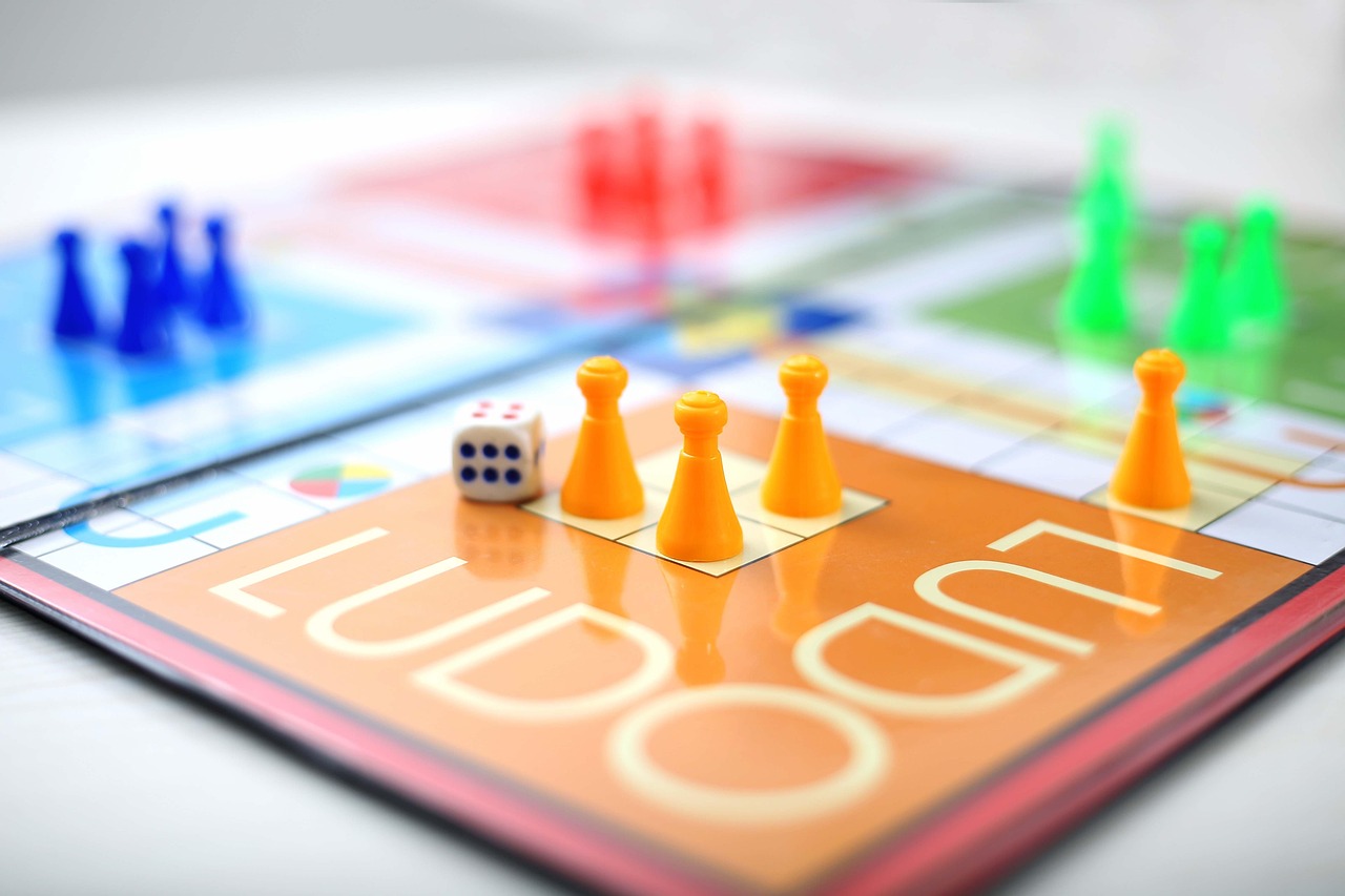 網(wǎng)貸上市公司，機(jī)遇與挑戰(zhàn)的并存之路