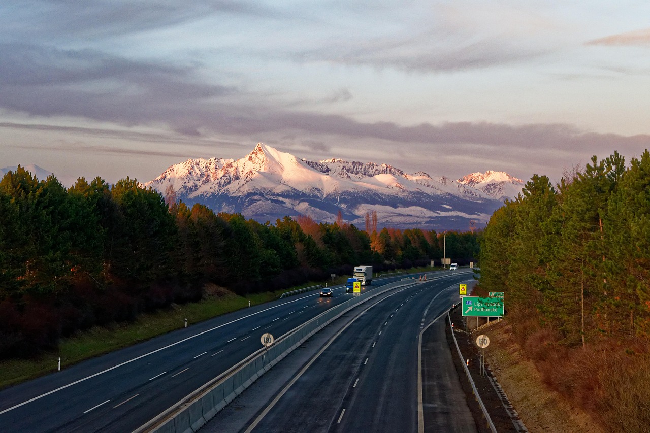 海南東線高速建設(shè)進(jìn)展、未來展望及最新消息概述