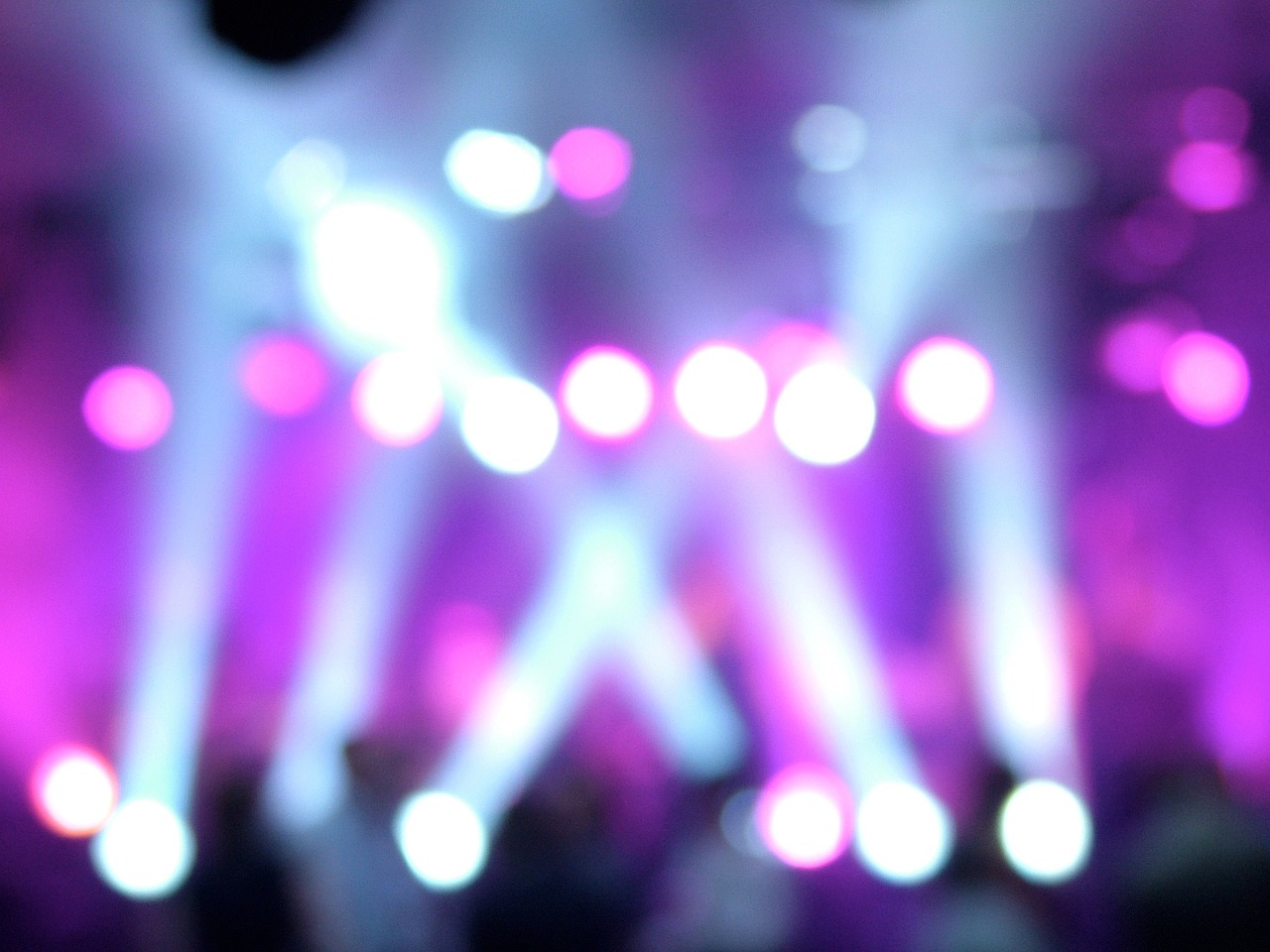 DOTA比賽直播，電競(jìng)盛宴的視覺(jué)狂歡