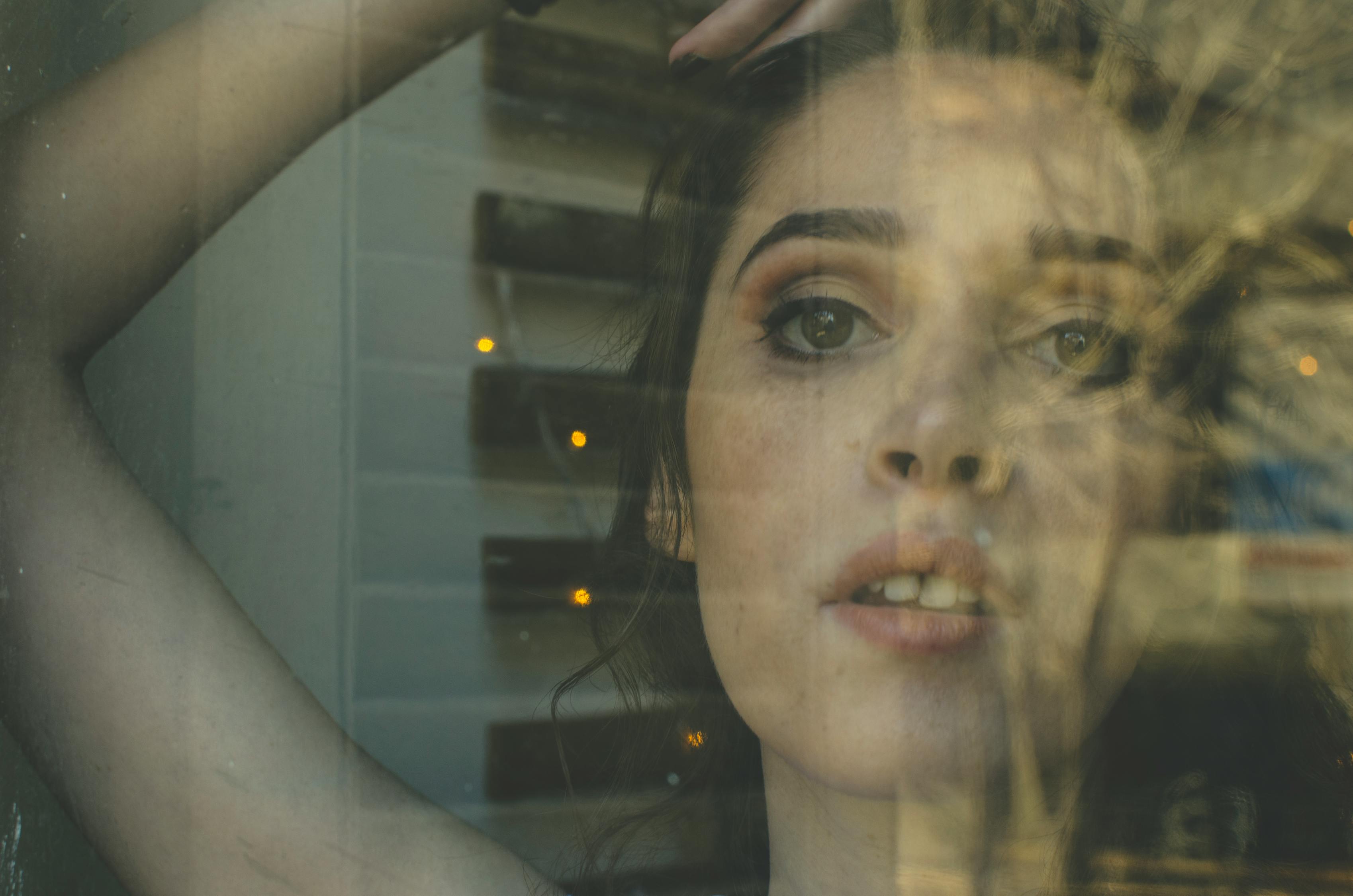 娃娃臉與電影的夢幻交融，一部電影的奇妙魅力之旅