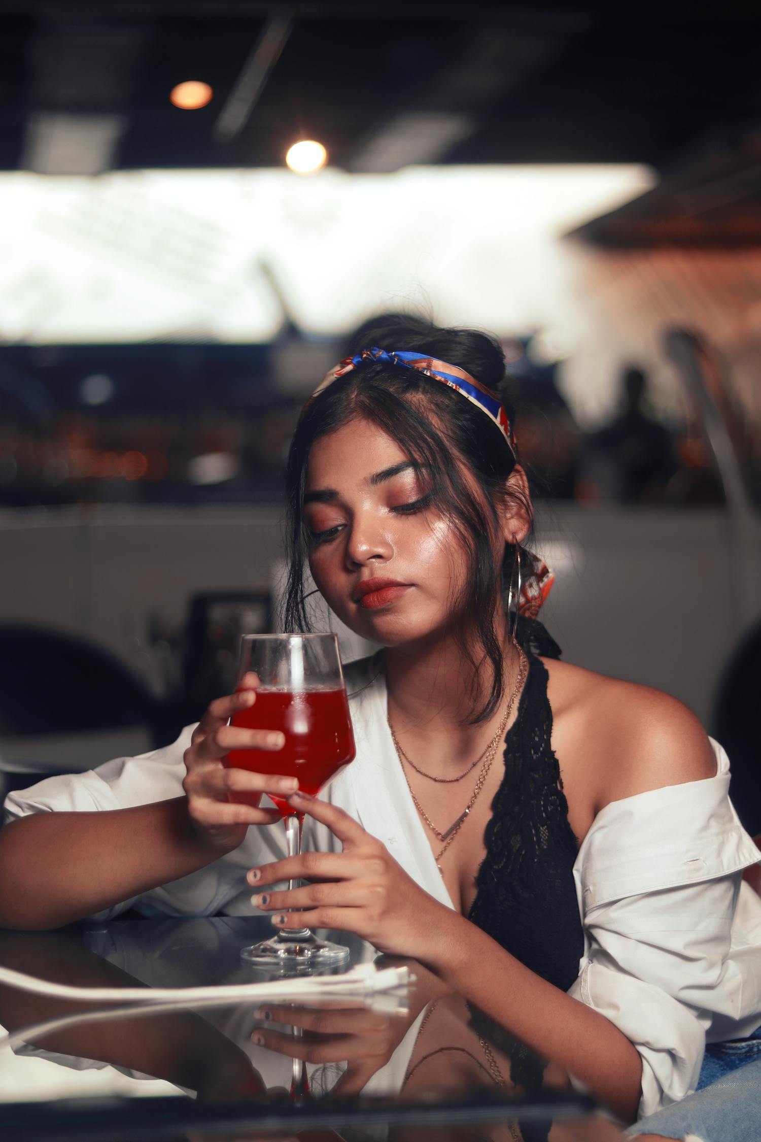 熒幕酒韻，愛(ài)喝酒的女明星的獨(dú)特魅力