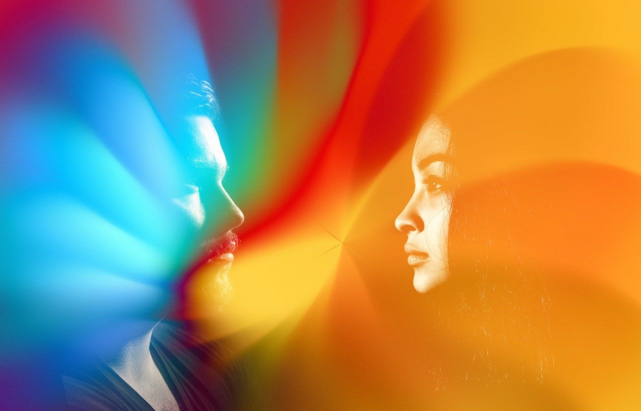 中美關(guān)系最新動(dòng)態(tài)，復(fù)雜多變中的新趨勢(shì)與挑戰(zhàn)及其應(yīng)對(duì)策略