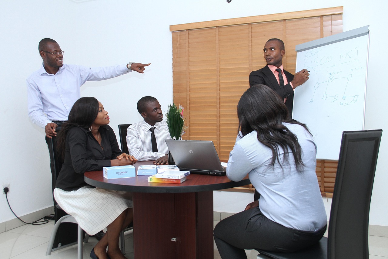 馬云最新演講洞察未來(lái)商業(yè)趨勢(shì)，分享未來(lái)發(fā)展趨勢(shì)的啟示視頻