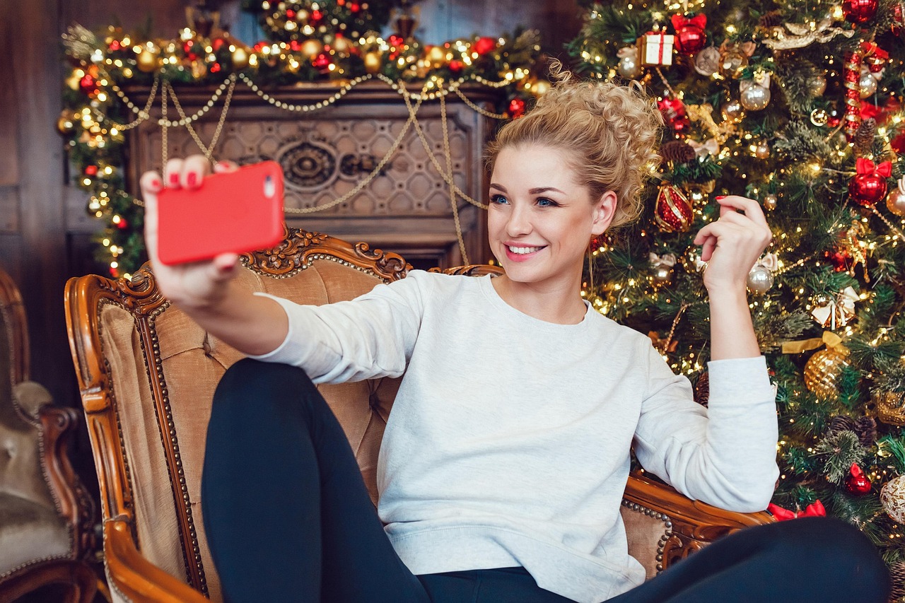 賈冰最新小品傳奇中的笑聲魅力