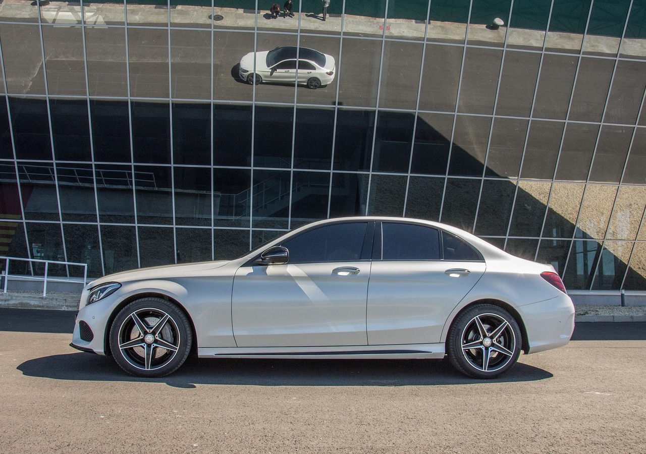 豪華與科技的完美融合，最新大奔重磅登場(chǎng)！